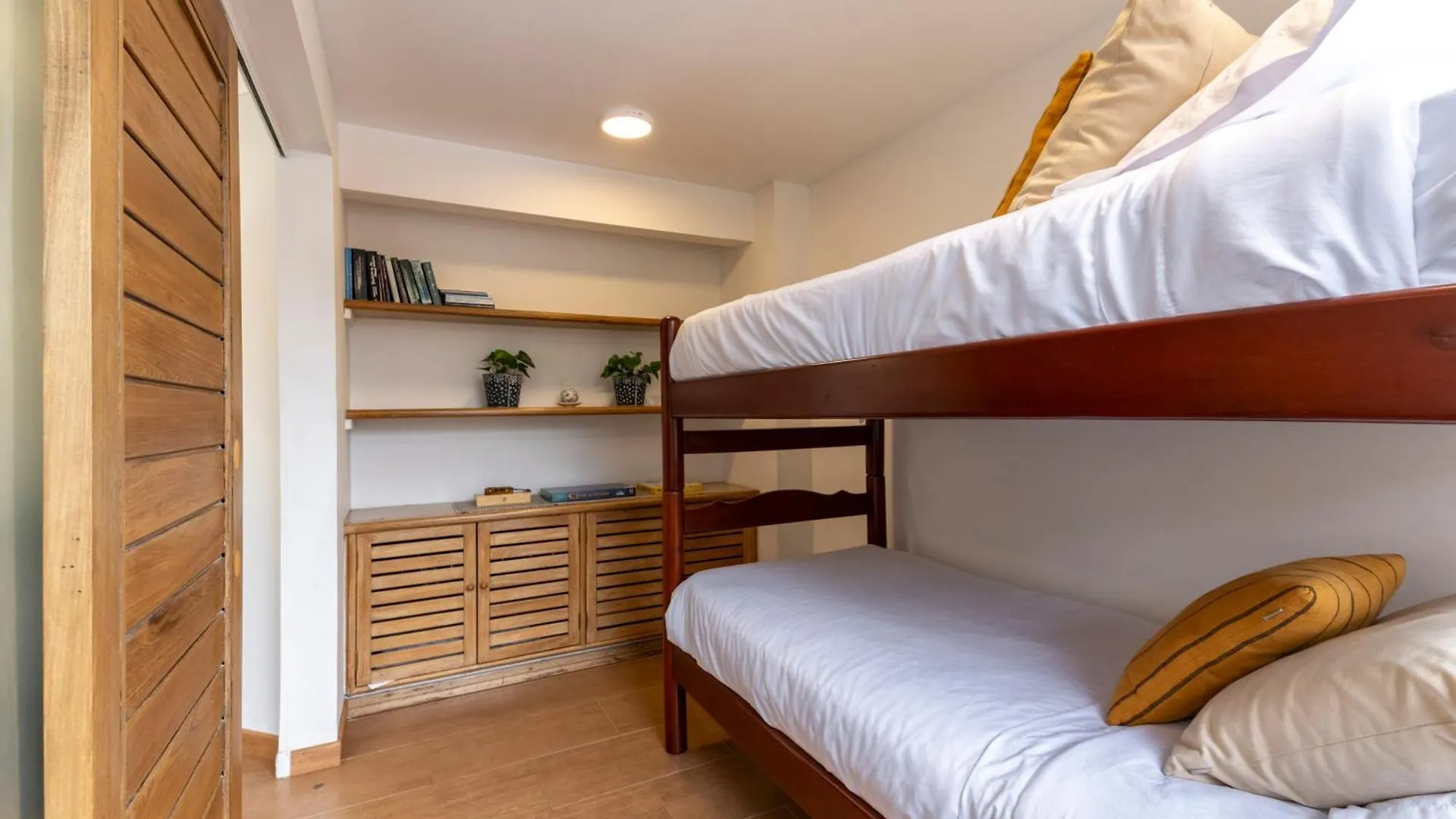 Apartment Suite 5-3 Parque 93, Bogota